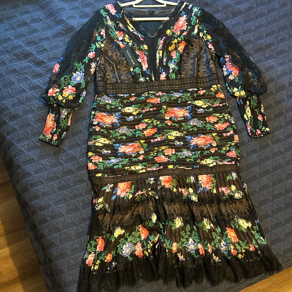 Tadashi Shoji Black Floral Long Sleeve Dress NWT